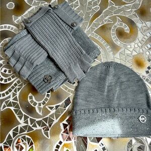 Michael Kors Winter Accessory Set!